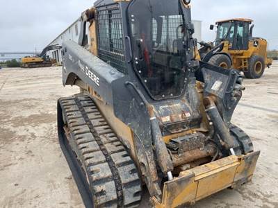 John Deere 335 P-TIER Skid Steer