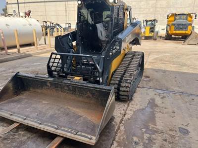 John Deere 335 P-TIER Track Skid Steer
