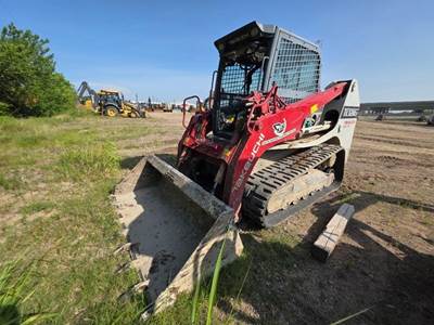 Takeuchi TL12R2 Track Skid Steer