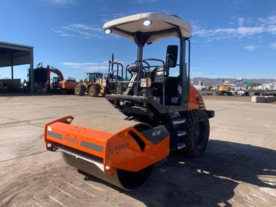 Hamm HC50i Smooth Drum Roller Compactor