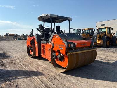 Hamm HD+140iVV Smooth Drum Roller Compactor