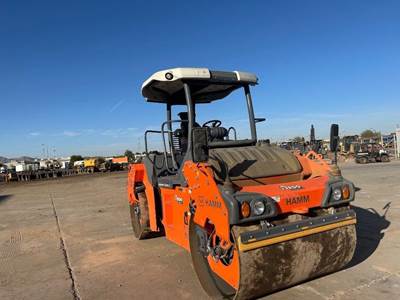 Hamm HD+80iVV Smooth Drum Roller Compactor