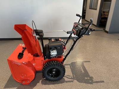 Ariens DELUXE 24 Snow Blower