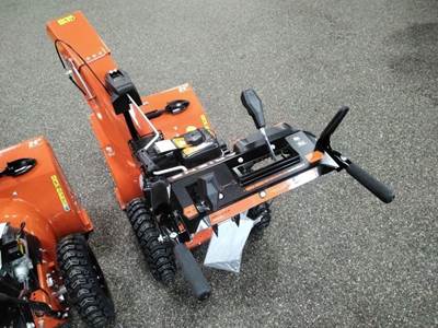 Ariens DELUXE 24 Snow Blower