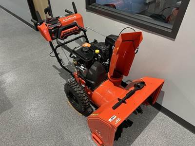 Ariens DELUXE 30 Snow Blower