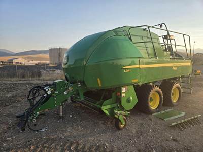 John Deere L341 Square Baler