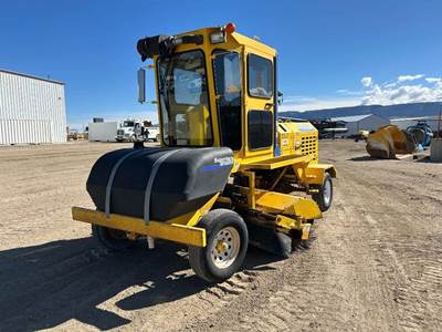 Superior Broom DT80K Sweeper