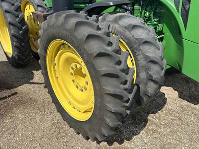 Firestone 380/80R38 Tire