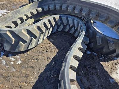 John Deere 16" TRACKS Tire