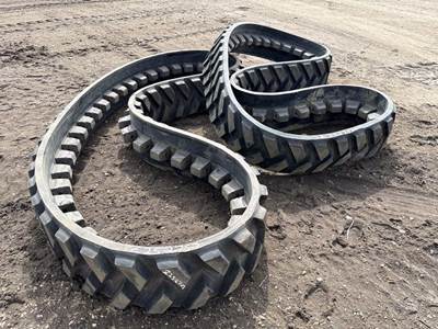 John Deere 16" TRACKS Tire