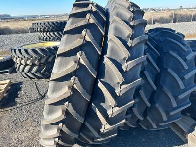 John Deere 380/90R50 Tire