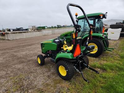 John Deere 1023E Tractor