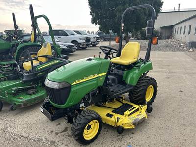 John Deere 2305 Tractor