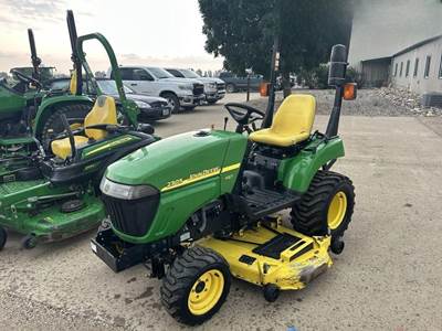 John Deere 2305 Tractor