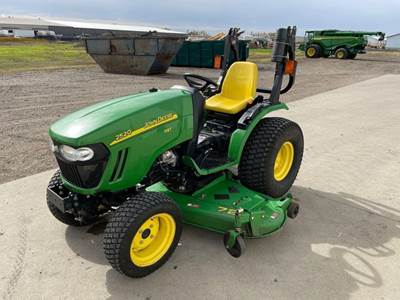 John Deere 2520 Tractor