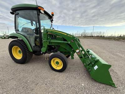 John Deere 3033R Tractor