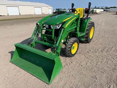 John Deere 3033R Tractor