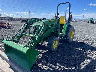 John Deere 3039R Tractor