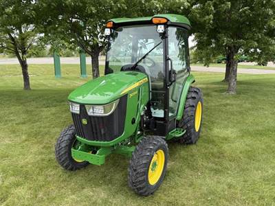 John Deere 3039R Tractor