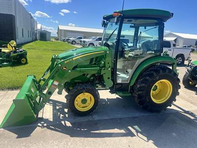 John Deere 3039R Tractor