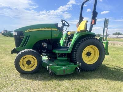 John Deere 3320 Tractor