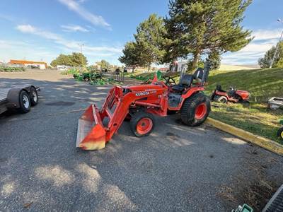Kubota B7800HSD Tractor