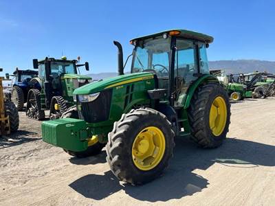 John Deere 5115M Tractor