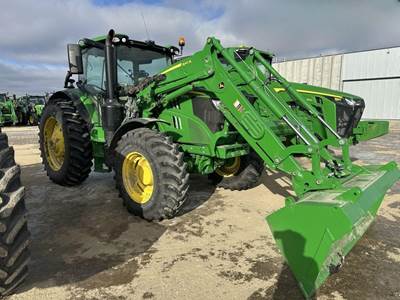 John Deere 6155R Tractor