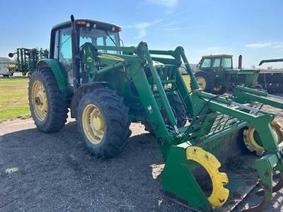 John Deere 7520 Tractor