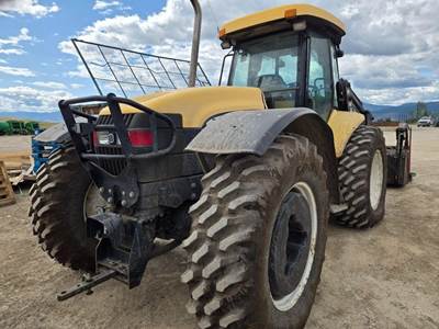New Holland TV145 Tractor