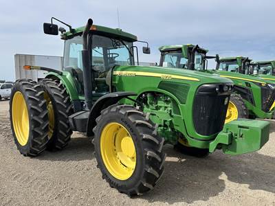 John Deere 8220 Tractor