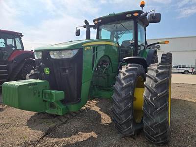 John Deere 8235R Tractor