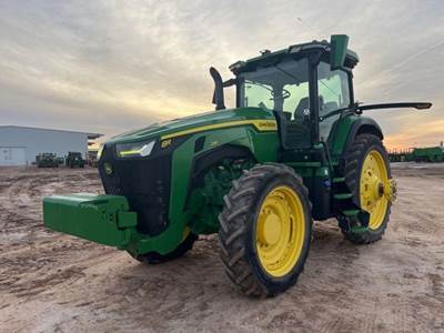 John Deere 8R 230 Tractor