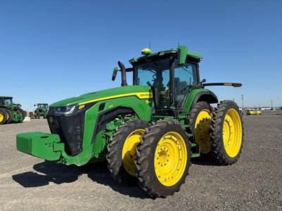 John Deere 8R 230 Tractor