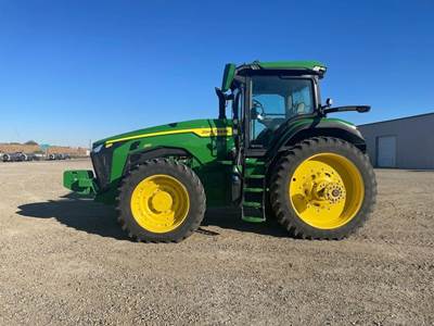 John Deere 8R 250 Tractor