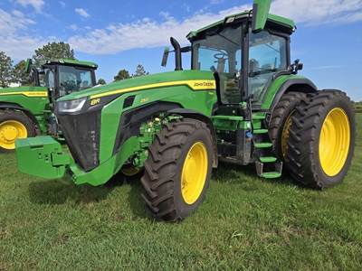 John Deere 8R 250 Tractor