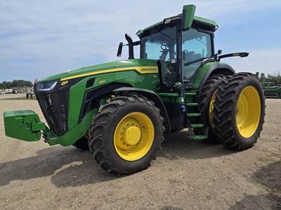 John Deere 8R 250 Tractor