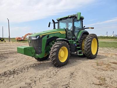John Deere 8R 250 Tractor