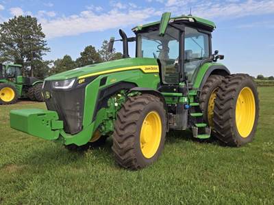 John Deere 8R 250 Tractor