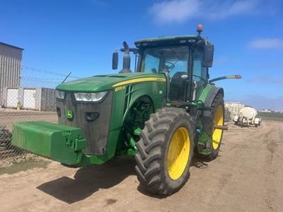 John Deere 8320R Tractor