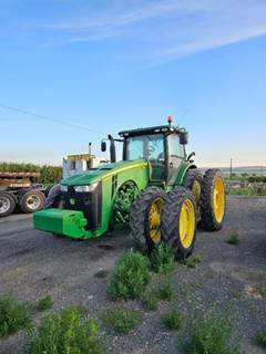 John Deere 8335R Tractor