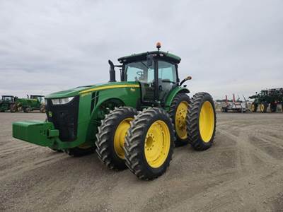 John Deere 8370R Tractor