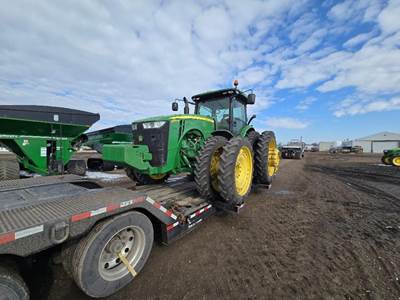 John Deere 8370R Tractor