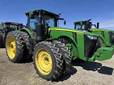 John Deere 8370R Tractor