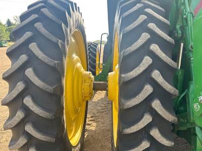 John Deere 8370R Tractor