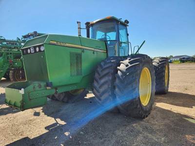 John Deere 8970 Tractor