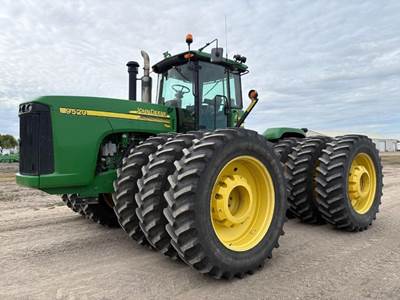John Deere 9520 Tractor