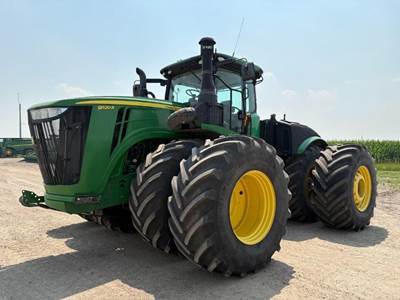 John Deere 9520R Tractor