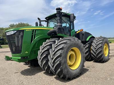 John Deere 9520R Tractor
