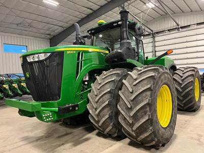John Deere 9520R Tractor